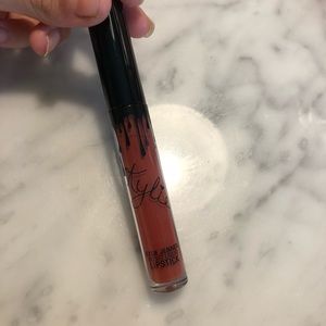 Kylie Cosmetics Shook Velvet Liquid Lipstick